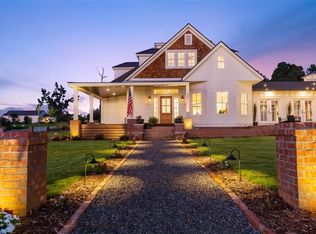 501 S Fairplay St, Seneca, SC 29678