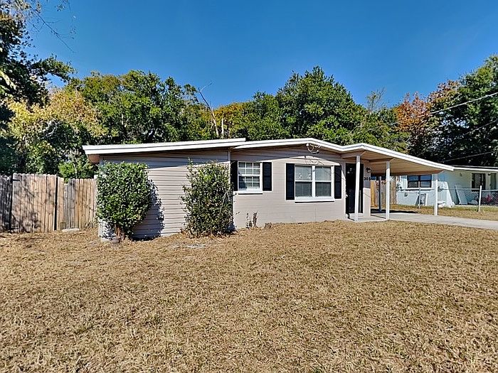 1st image of 305 Bonnlyn Dr