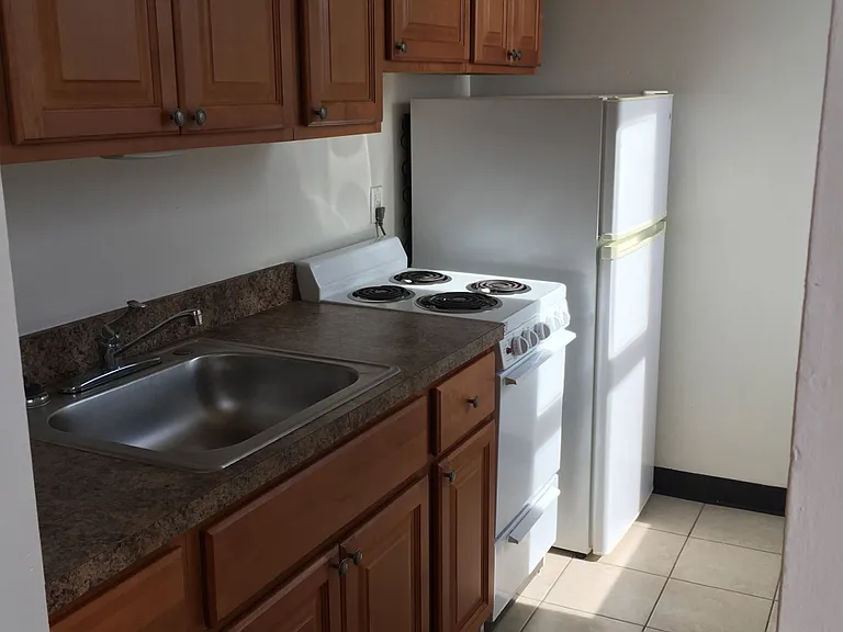 04 FP-561 sq. feet