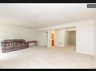 928 Wellston Ct, Glen Allen, VA 23059