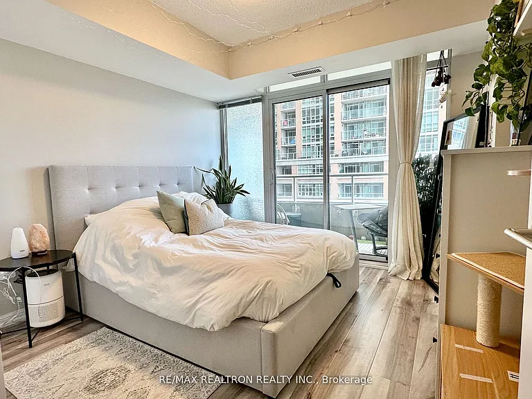 85 E Liberty St #1006 — Photo 14
