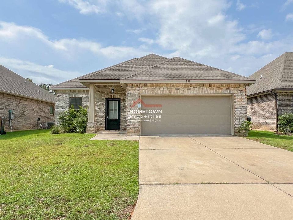 1st image of 831 Avellanas Dr