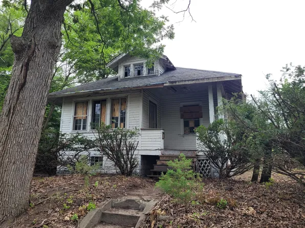 4265 Pennsylvania St, Gary, IN 46409