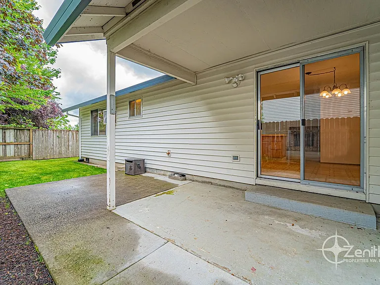 17403 NE 3rd St — Photo 23