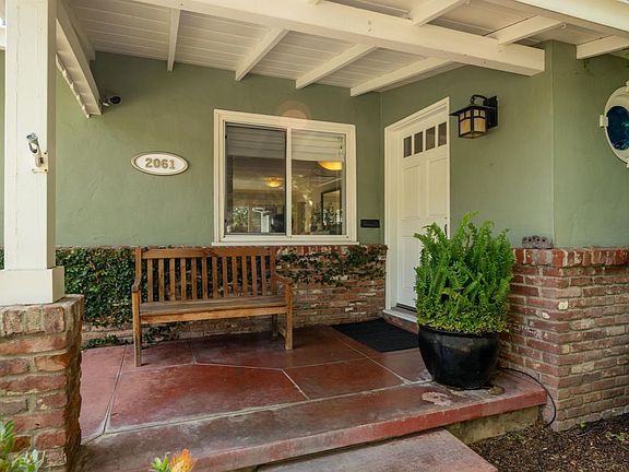 3rd image of 2061 Ellen Ave