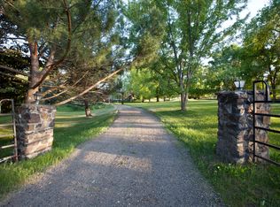 1920 E Main St, Ashland, OR 97520