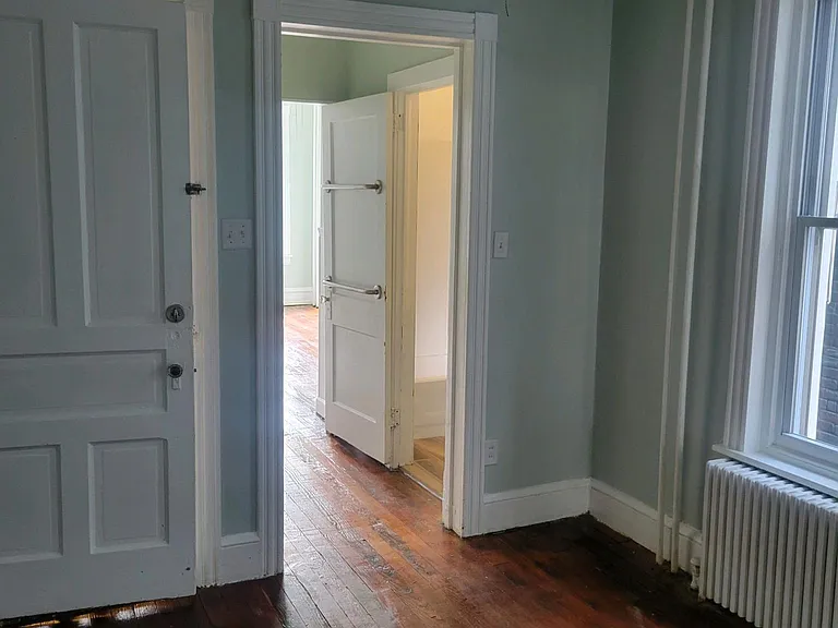 1341 Moss St #1 — Photo 4