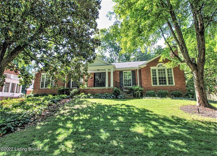 1st image of 568 Garden Dr
