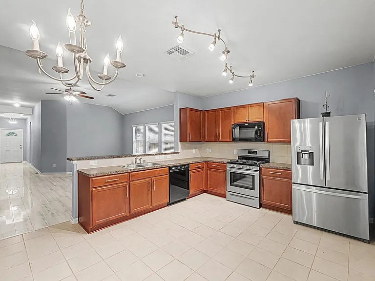 22522 Rustic Valley Ct — Photo 5
