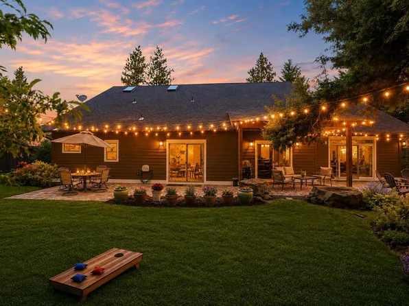 21125 Bear Creek Rd, Bend, OR 97701