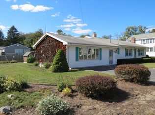 36 Ferry Rd, Salisbury, MA 01952