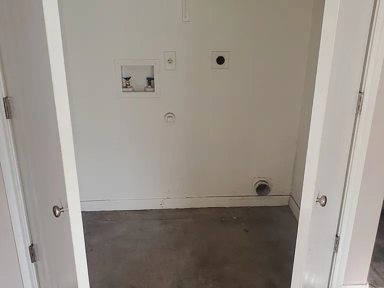 204 Marvin Cv — Photo 7