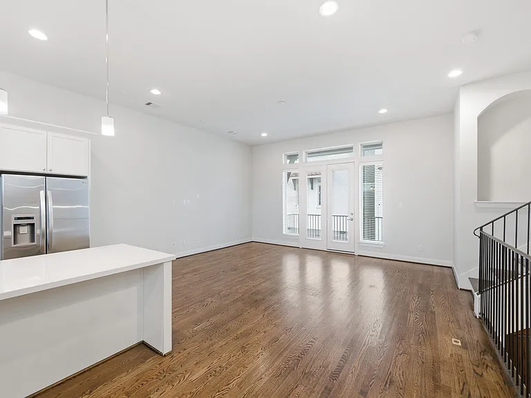 1225 Bonner St — Photo 8