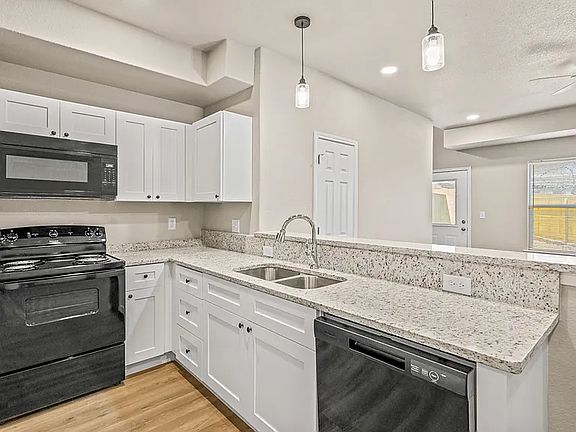 3rd image of 7116 Georgeann Dr #102