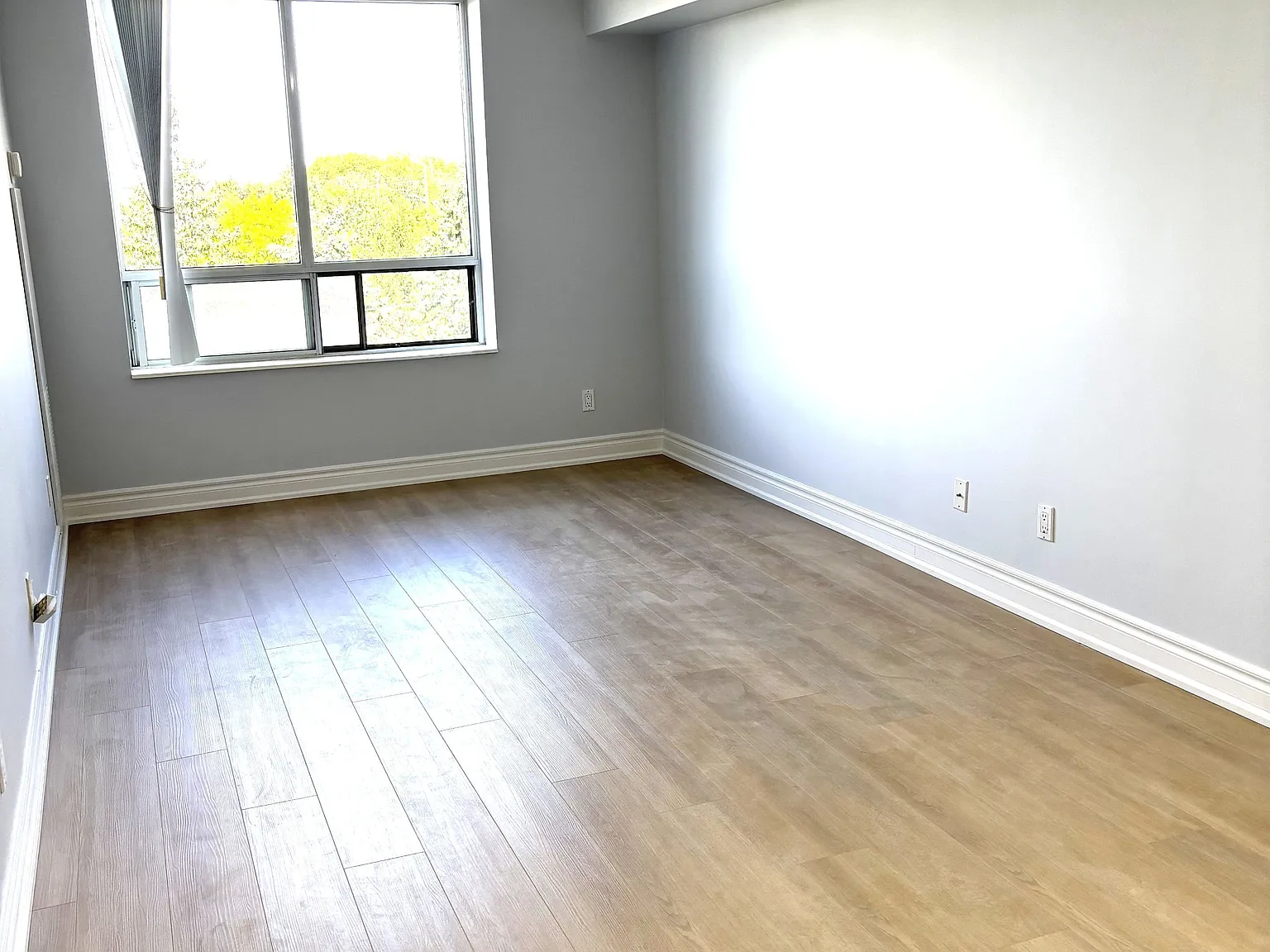1 bed, $2,100 — Photo 2