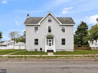 31 Main St, Bridgeport, NJ 08014