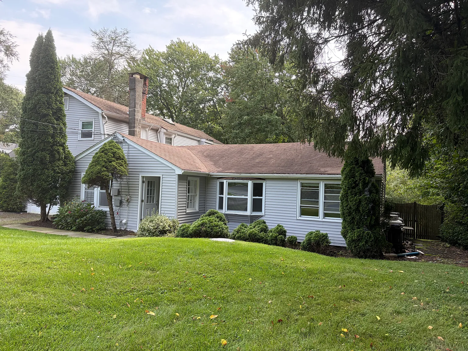 3 bed, 1200 sqft, $3,400 — Photo 2