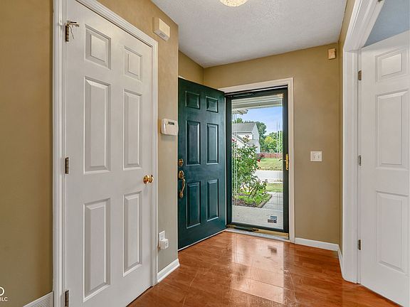 4th image of 5455 Reston Dr