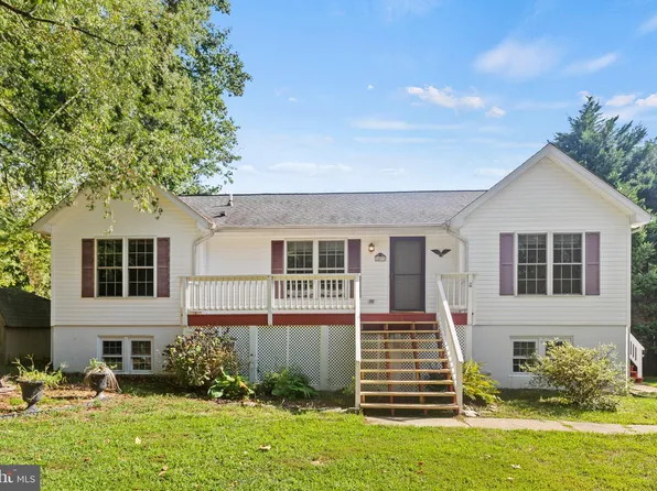 403 Chestnut Dr, Lusby, MD 20657