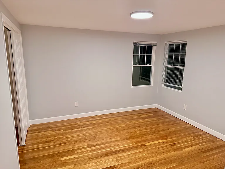 200 Bulgarmarsh Rd #1 — Photo 3