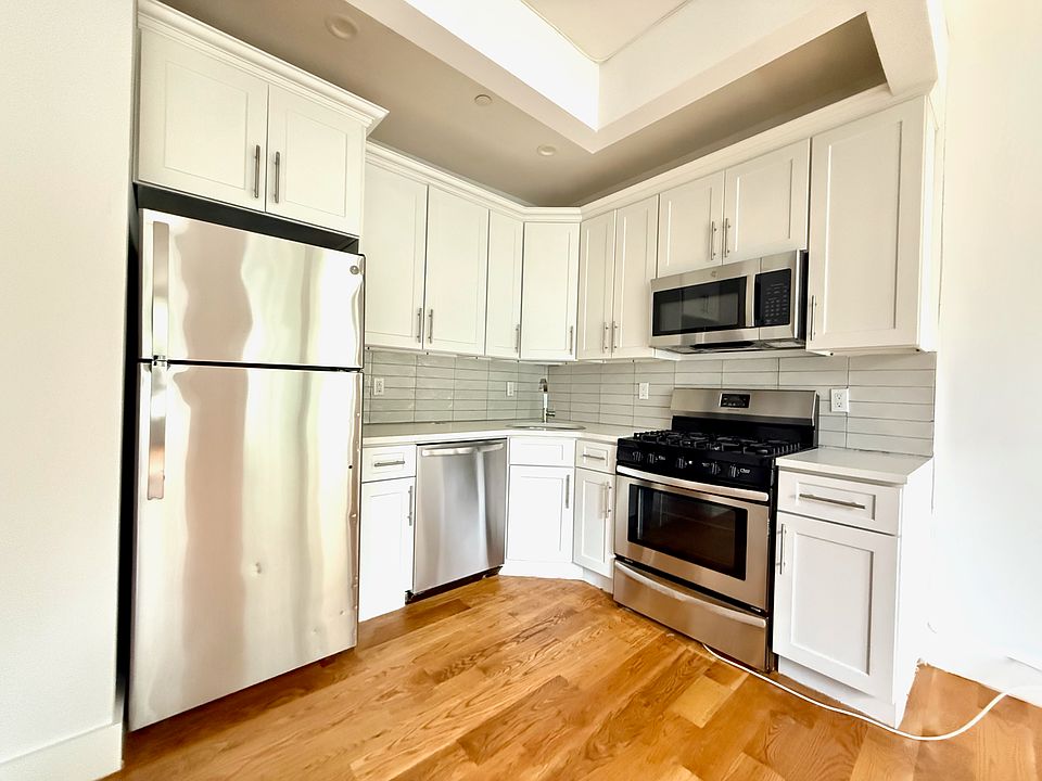 2nd image of 225 Howard Ave #2B