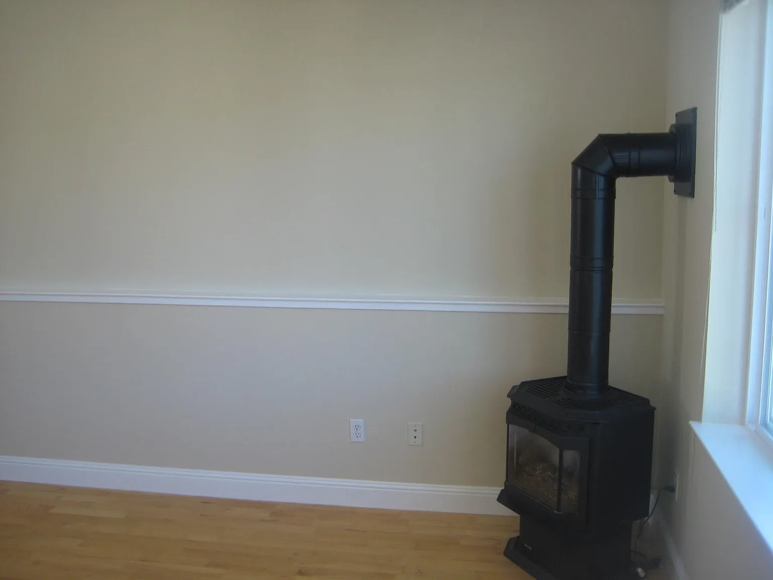 Studio, 525 sqft, $4,150 — Photo 4