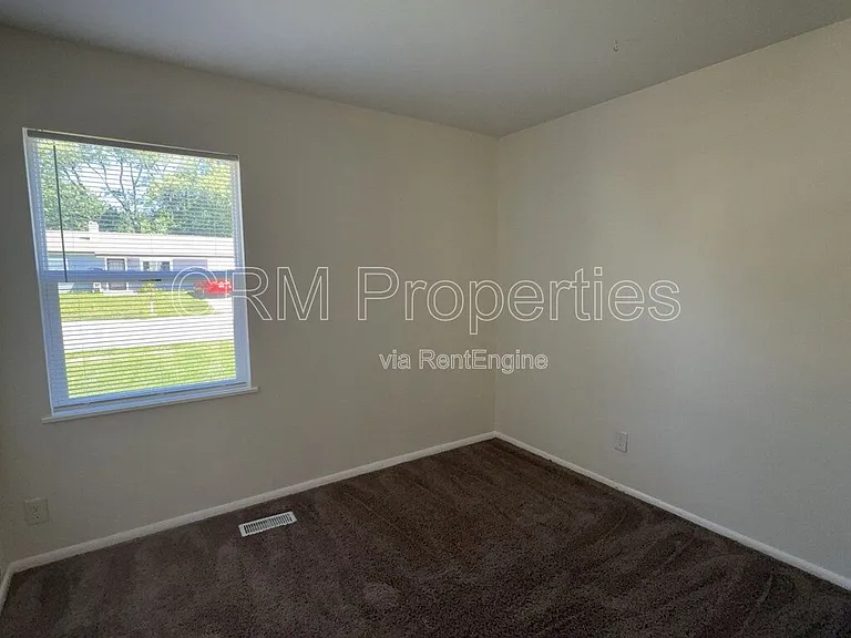 8501 Athens Ct — Photo 7