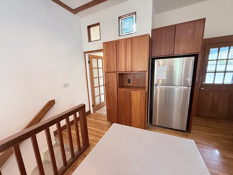 5263 Locksley Ave — Photo 8