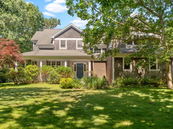 230 Pond Rd, West Tisbury, MA 02575