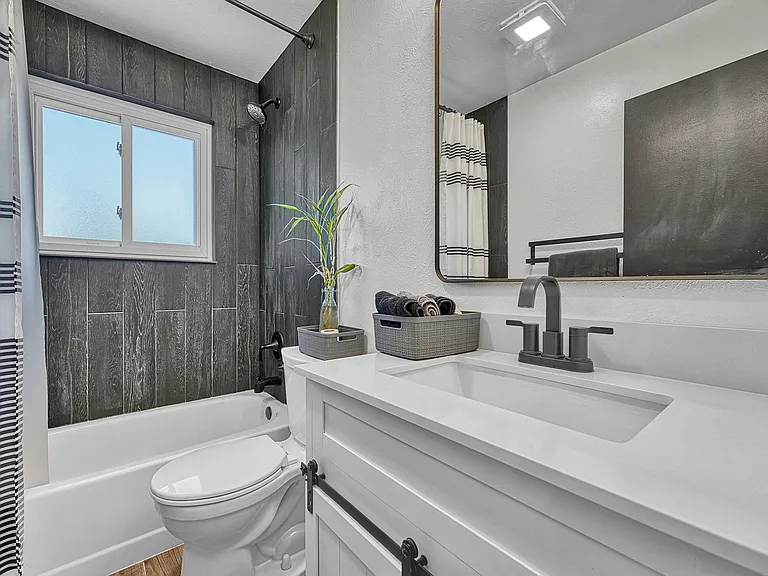4669 S Lewiston Way — Photo 13