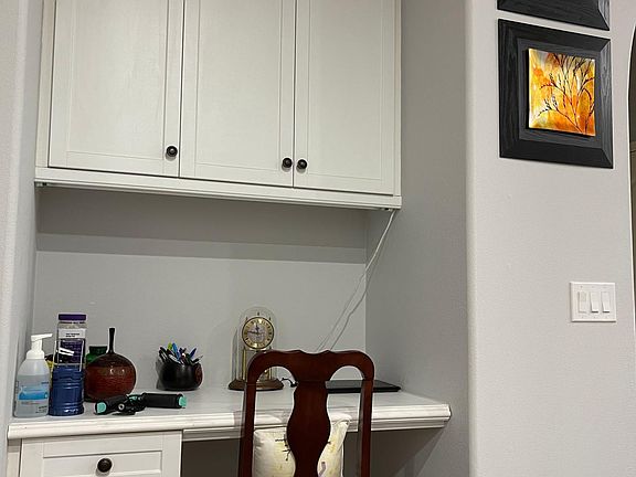 Built In Desk