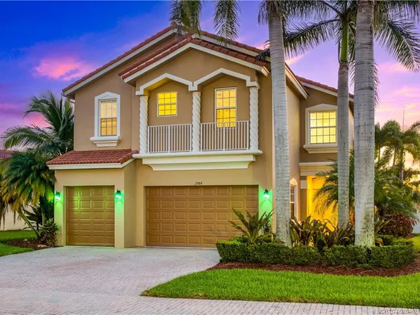 2984 SW Porpoise Cir, Stuart, FL 34997