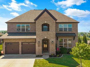 11010 Hunters Knoll Ln, Knoxville, TN 37932