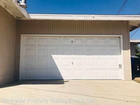3rd image of 185 E Ralston Ave