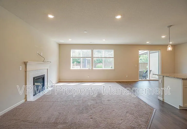 11603 NE 138th Ave — Photo 8