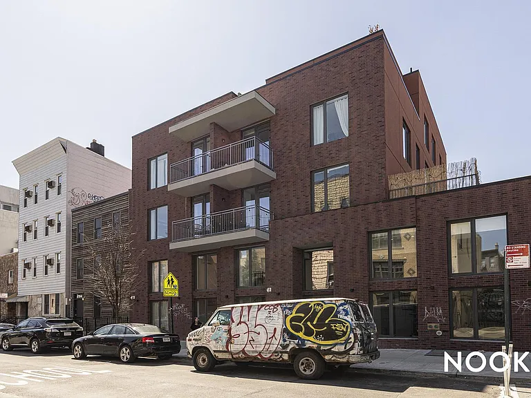 228 N 7th St #114 — Photo 9