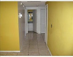 4th image of 8802 Briar Hollow Ct