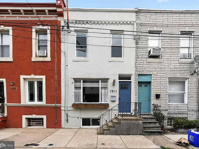 1911 S Lambert St — Photo 30