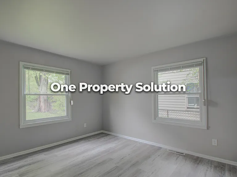 1008 Hovey St — Photo 9