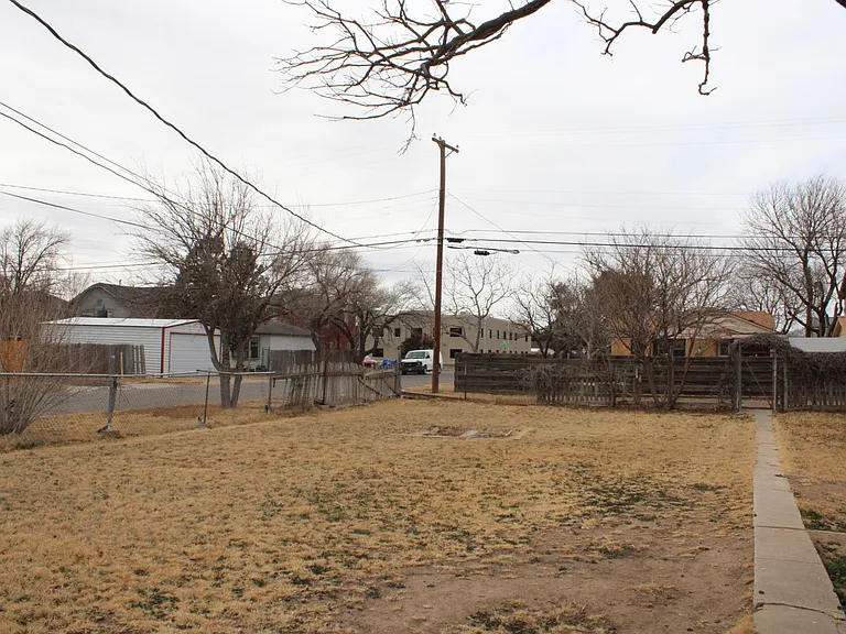 3208 S Harrison St — Photo 10