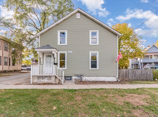 627 Concord St, Aurora, IL 60505