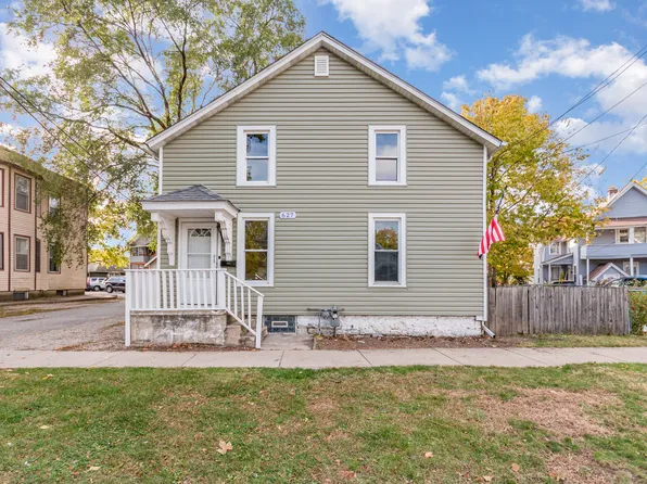 627 Concord St, Aurora, IL 60505