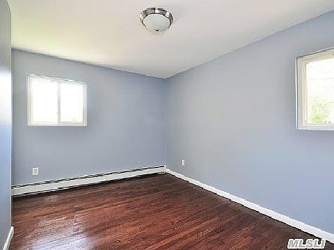 5th image of 28 Buhl Ln