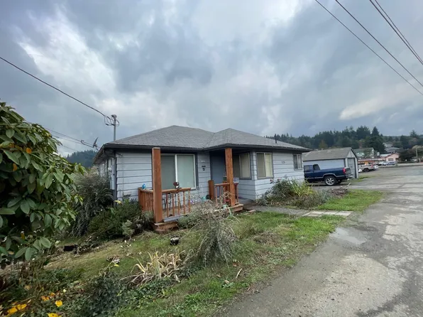 1225 N Laurel St, Coquille, OR 97423