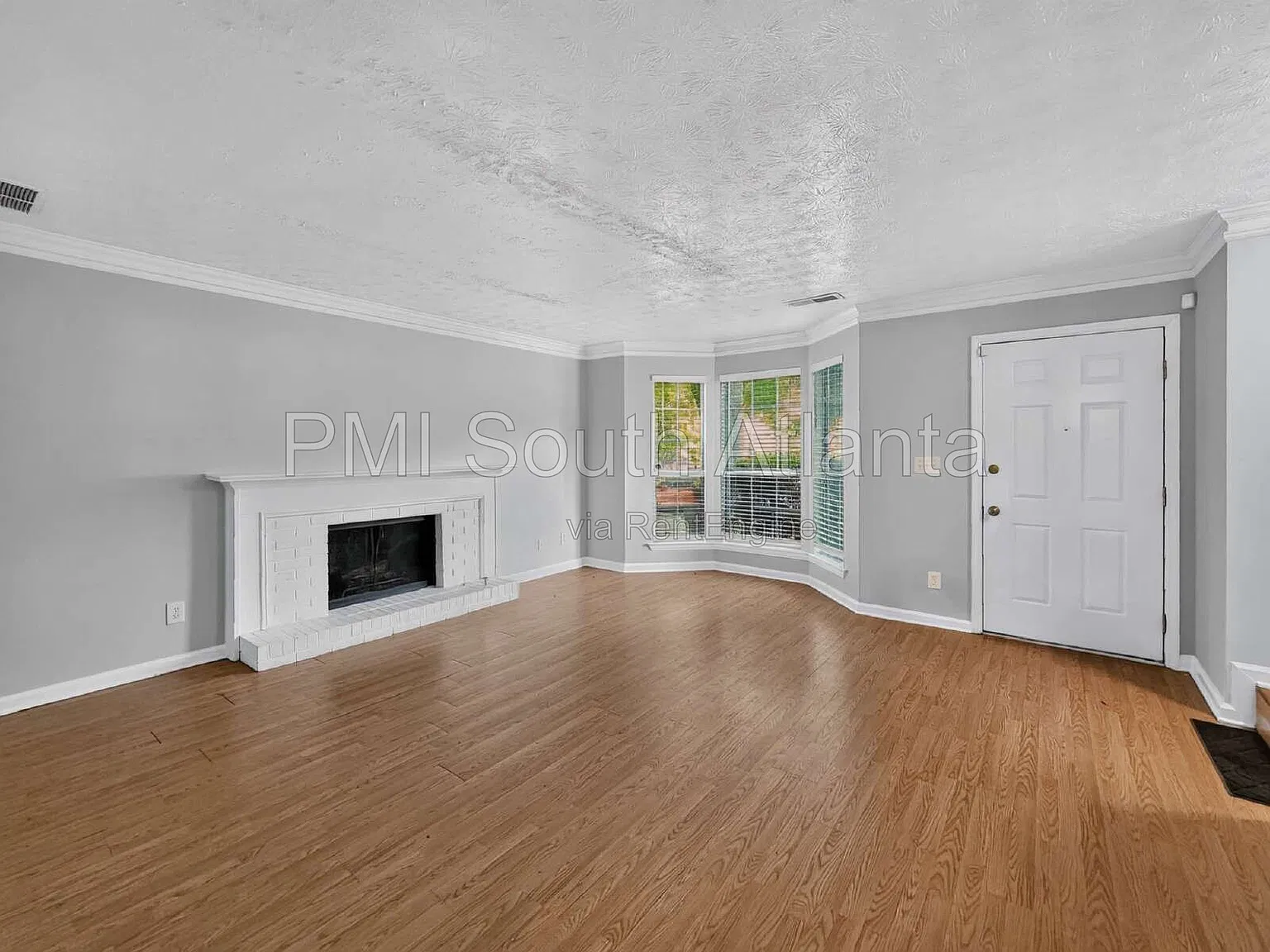 2 bed, 2.5 bath, 1332 sqft, $1,650 — Photo 4