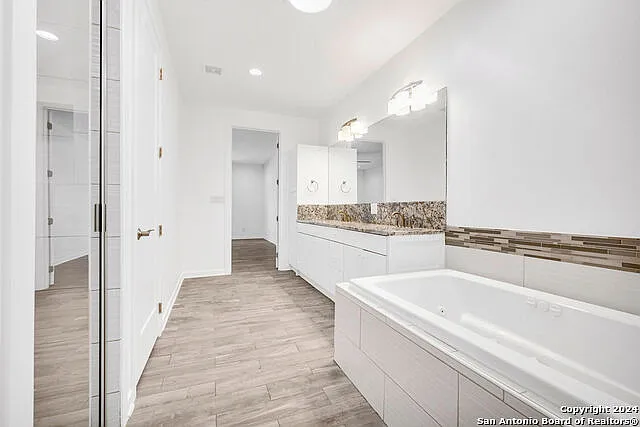 1303 Summerfield — Photo 14