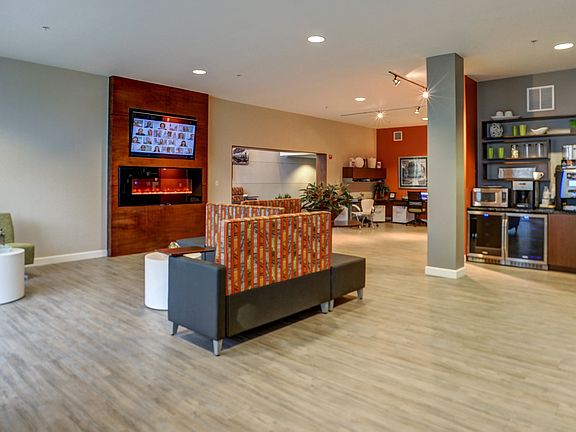 5th image of 1030 Highlands Plaza Dr E APT 107