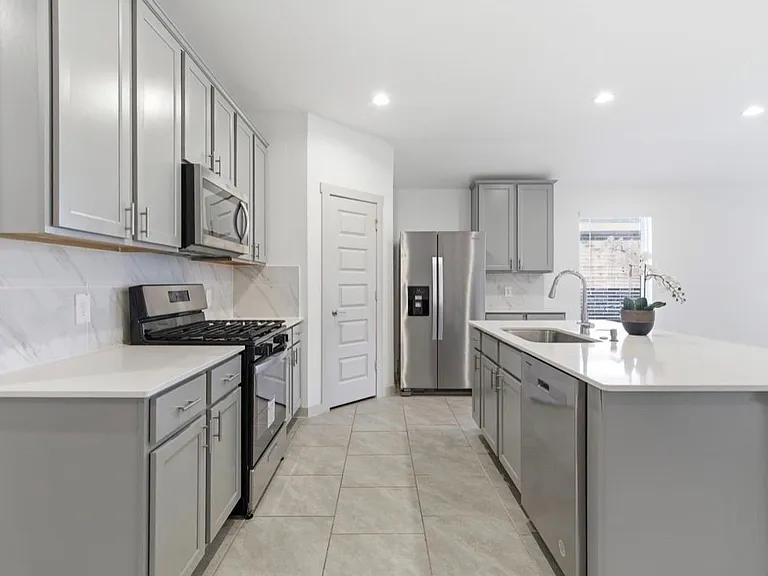 30034 Reagans Ranch Dr — Photo 6