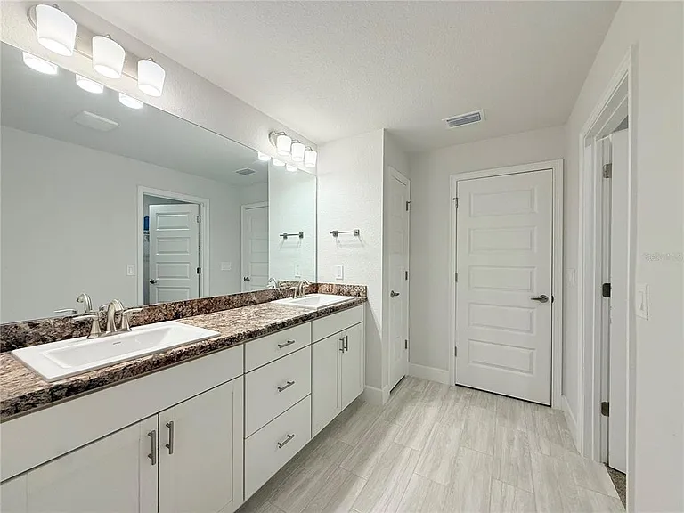 8797 SE 161st Pl — Photo 22