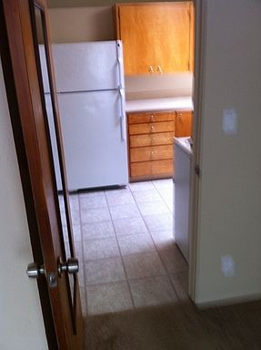 3rd image of 2120 NW Janssen St #J5
